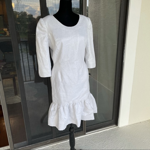 White dress - Picture 4 of 4